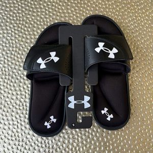 Under Armour Boys Slides!